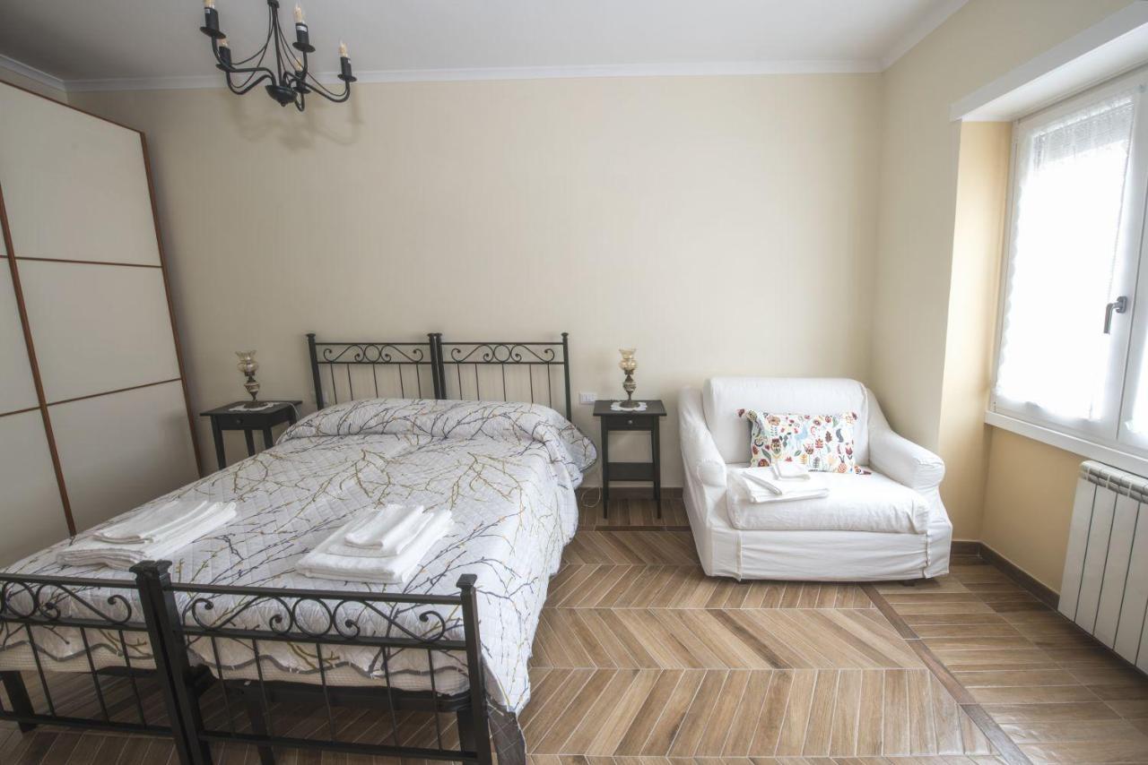 Bed & Breakfast Vacanze Romane Exterior photo
