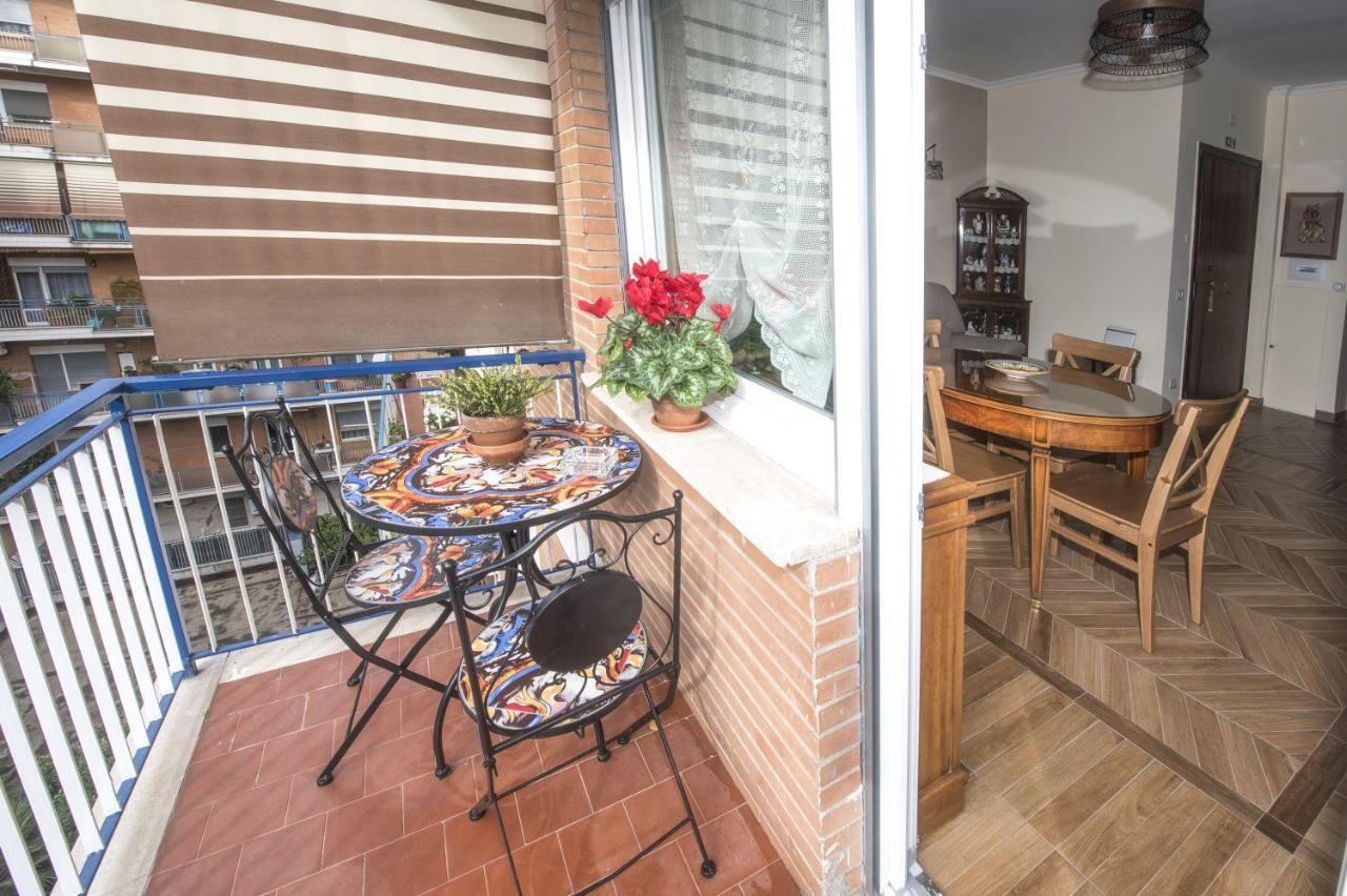 Bed & Breakfast Vacanze Romane Exterior photo