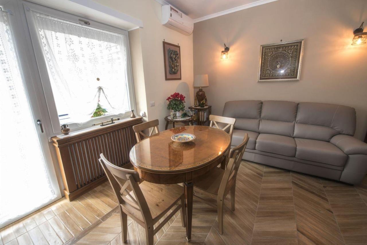 Bed & Breakfast Vacanze Romane Exterior photo